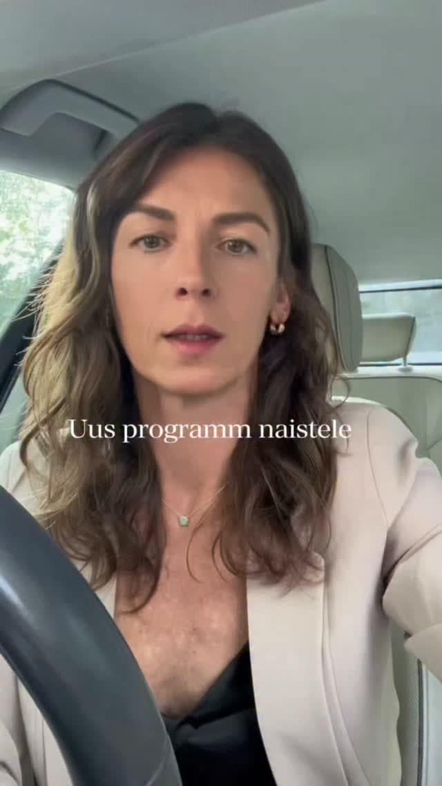 Olen viimastel kuudel pannud kokku midagi uut ja südamelähedast 💜 spetsiaalselt 35+ naistele:

👉 Programmi: “Mina” fookuses: veresuhkur ja hormoonid tasakaalu“

Selles programmis jagan teadus- ja kogemuspõhiseid ning praktilisi samme, kuidas:

🥗 vabaneda pidevast magusaisust ilma keeldude ja dieetideta
⚡️ saada tagasi stabiilne energia ja meeleolu
🌿 toetada oma hormoone ja keha loomulikku tasakaalu lihtsate harjumustega
💪 õppida olema stressile vastupidavam
🧠 mõista, mis on sinu tervise- ja enesetunde väljakutsete tegelikud põhjused (mõnikord võivad need sind ennastki üllatada)

Miks sellise programmi kokku panin?
Sest ei tea ühtki teist sarnast programmi, mis vaataks keha biokeemiat ja keha kui tervikut. Olles lugenud sadu teadusartikleid, aidanud üle saja patsiendi, läbinud toitumisnõustamisõppe, kuulanud kümnete ja kümnete arstide ja teadlaste intervjuusid, ja läbinud ka ise suuremat sorti terviserägastiku, siis sai selgeks üks - asi ei ole tavaliselt mõnes üksikus toidulisandis, või ainult toitumises või ainult trennis või afirmatsioonides. Põhjus peitub teatud kindlates teadmistes, harjumustes ja uskumustes, või siis nende puudumises.

✨ Aeg võtta MINA fookusesse

Kui tunned, et oled iseend liiga pikalt tähepanuta jätnud, siis kliki lingile minu profiilil (bios) ja pane end ootelisti kirja. 🔗 Programm toimub kui täitub väike ja privaatne 15-liikmeline grupp (kohtade arv on piiratud).

#veresuhkur #hormoonid #naisetervis #energia #tervisliktoitumine